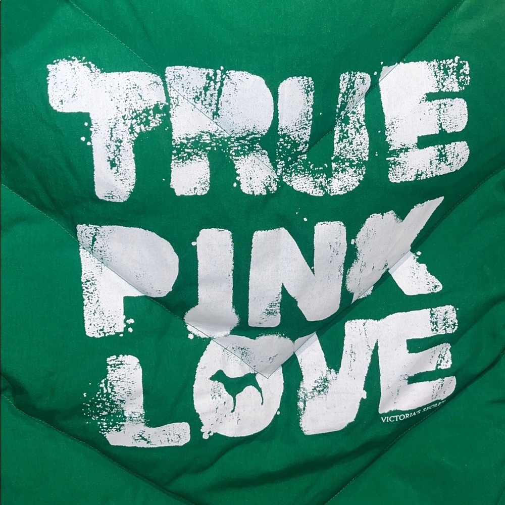 Victoria's Secret TRUE PINK LOVE Down Puffer zip Vest collegiate green NEW M/L - Picture 3 of 8